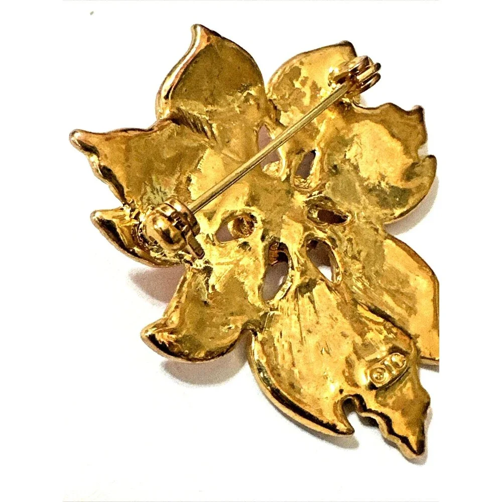 Vintage TC POINSETTIA Brooch Christmas Red Green Enamel 1.75